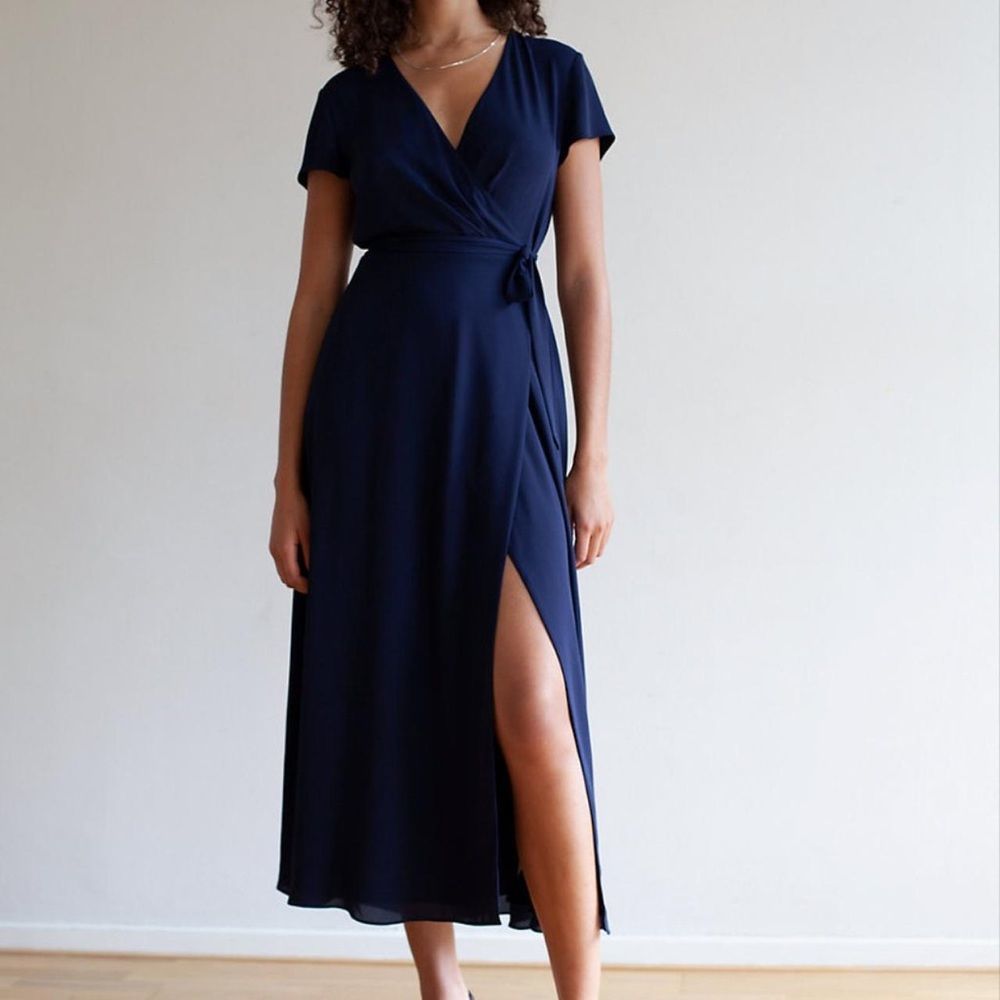 ARITZIA | Babaton Slit Hem Wrap Dress Navy Short Sleeve XXS